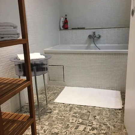 Poppies , Free Parking Guest house 3*