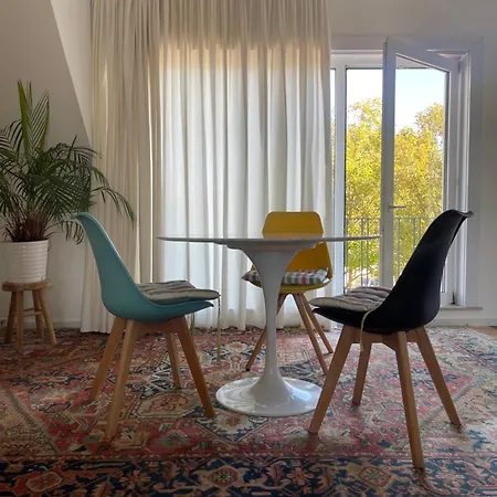 Poppies , Free Parking 3* Ostend