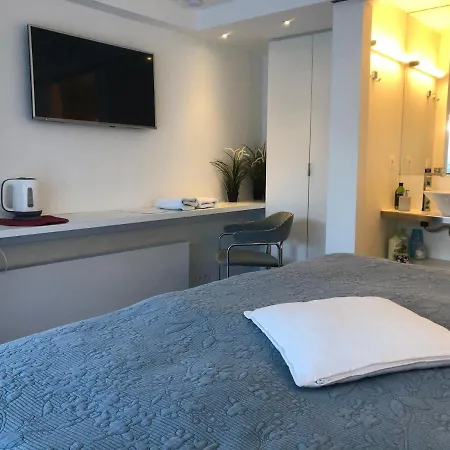 Guest house Poppies , Free Parking Ostend